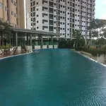 Spacious 1Br At The Oasis Cikarang Apartment By Travelio