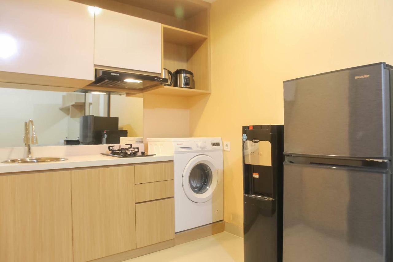 Spacious 1br At The Oasis Cikarang By Travelio Apartemen *