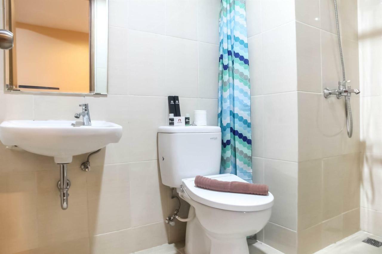 Apartemen Spacious 1br At The Oasis Cikarang By Travelio Bekasi